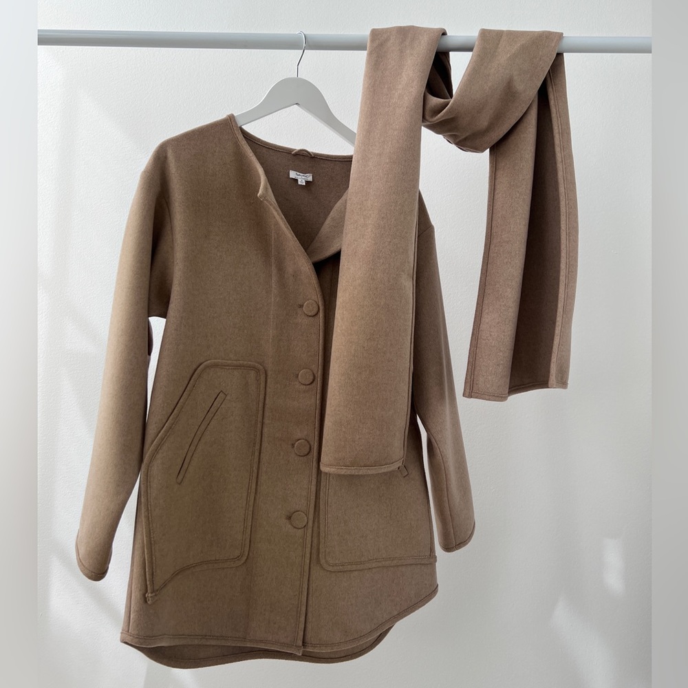 Wool blend scarf coat (detachable scarf)